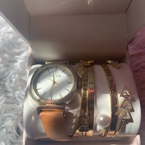 Watch and bracelet set